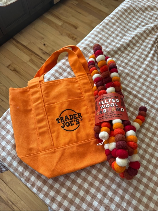 Handbags - Trader fall mini Tote Bag & garland